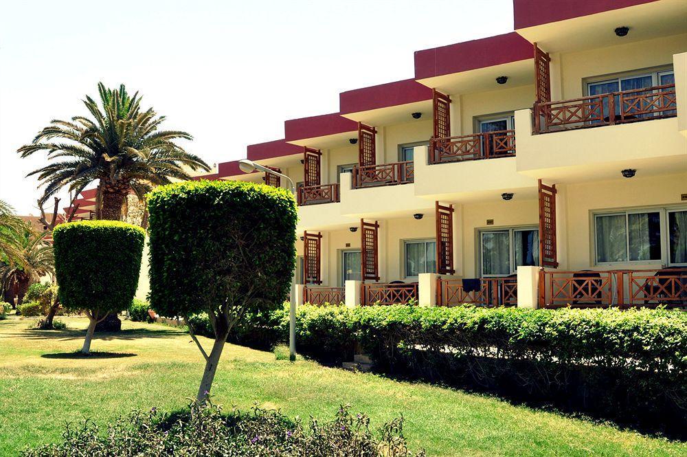 Smartline Colour Beach Hotel Hurghada Exterior foto