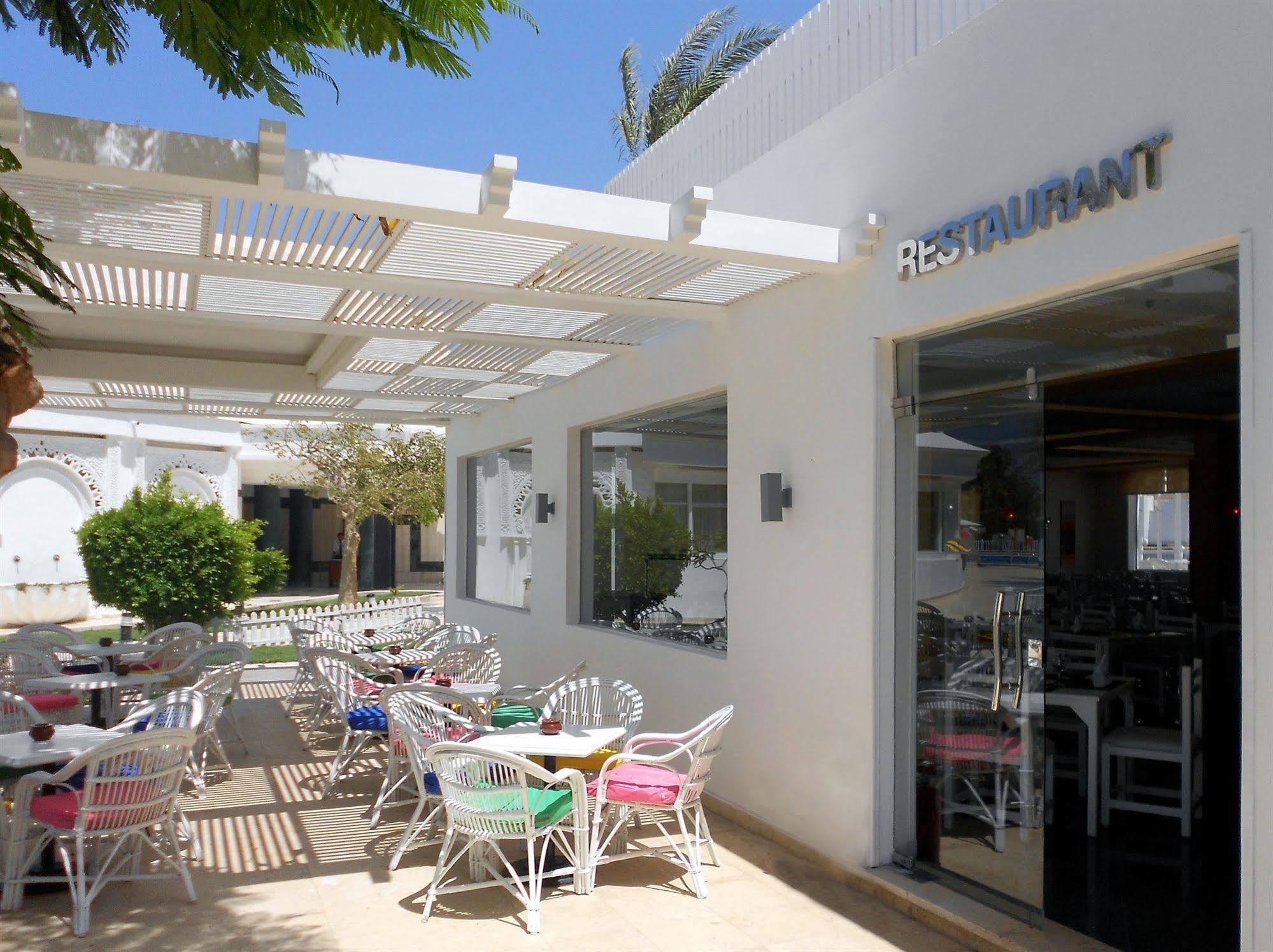 Smartline Colour Beach Hotel Hurghada Exterior foto